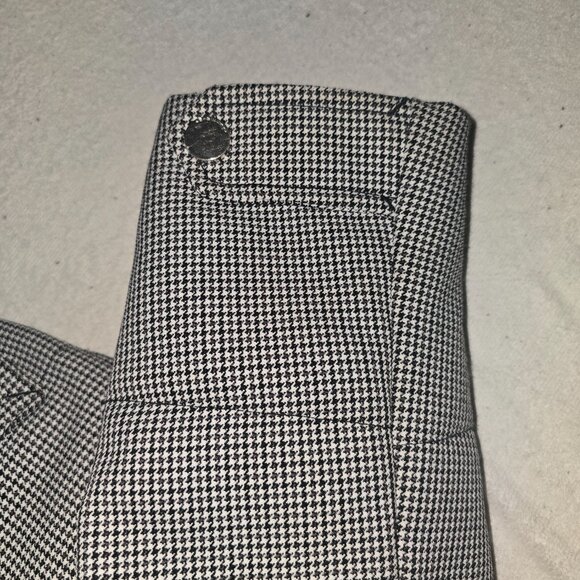 Obermeyer Women's Ski/Snowboard Jacket - Picture 4 of 14